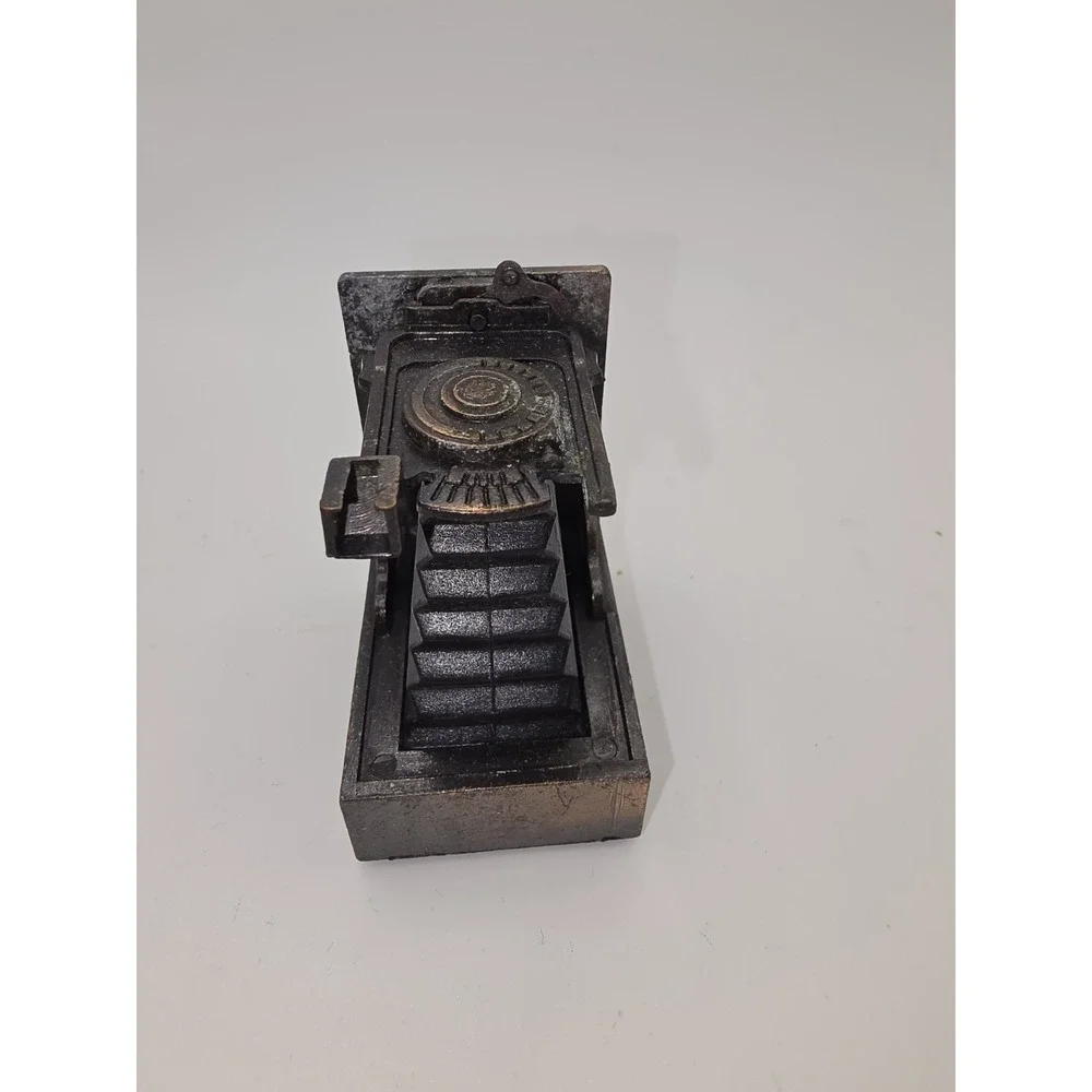 Miniature‎ Novelty Old Camera Pencil Sharpener